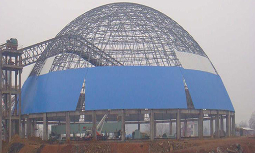 卫辉螺栓球网架加工的注意事项